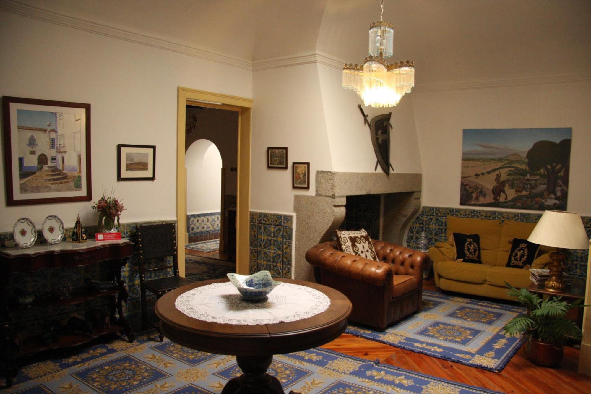 Bed and Breakfast Casa D. Diogo Arraiolos Exterior foto